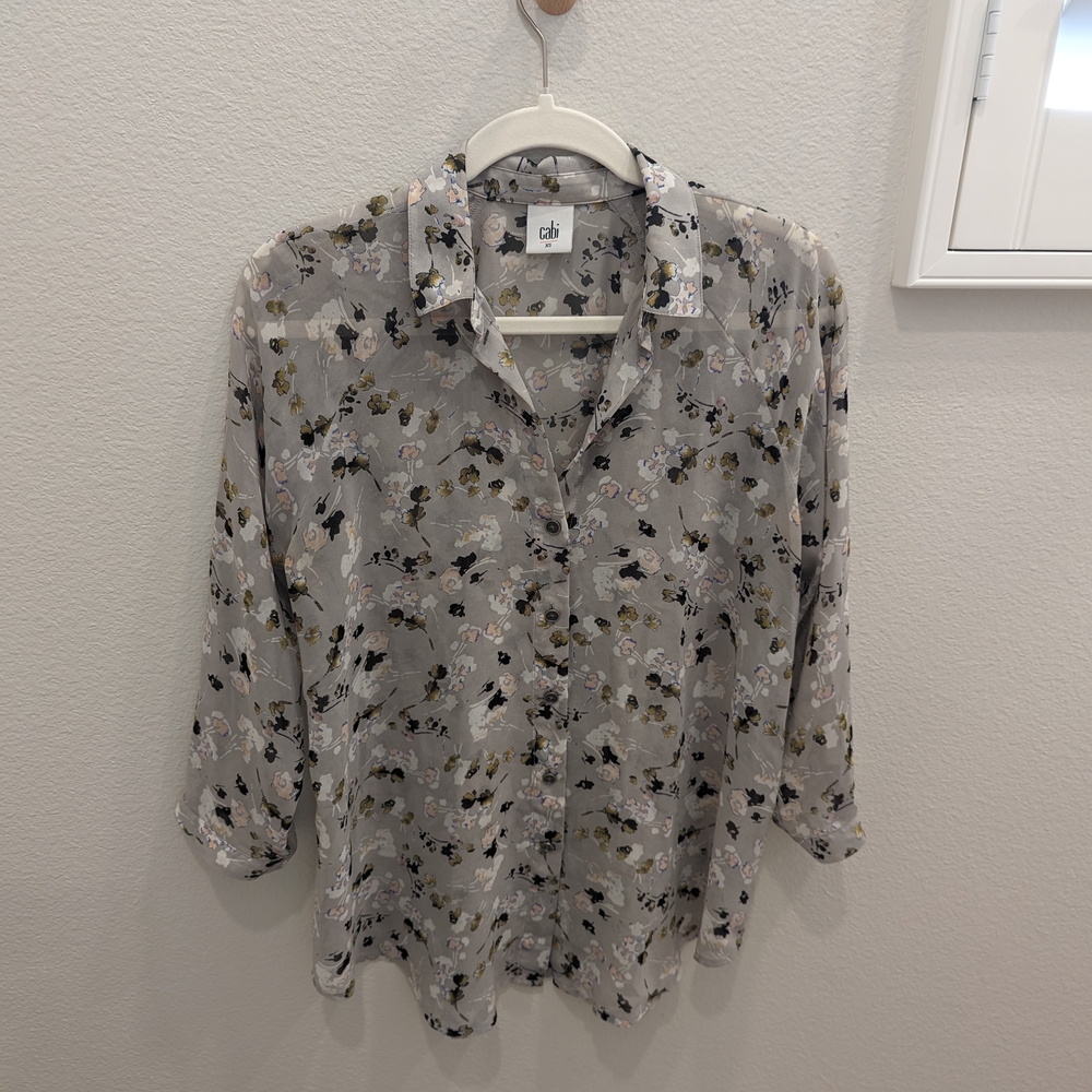 Cabi Floral Print Women's Top - Gray